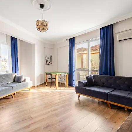 Nehir Apartment